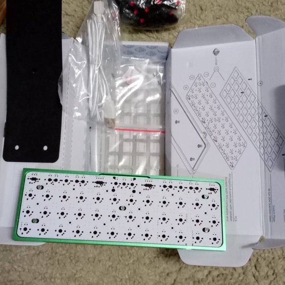 OLKB PLANCK MECHANICAL KEYBOARD KIT (Cherry red switches, no keycaps) - Picture 2 of 4